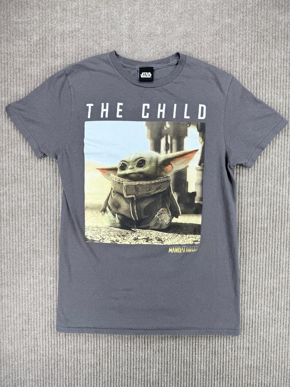 Star Wars Grogu The Child Mandalorian Graphic Gray Tee Small